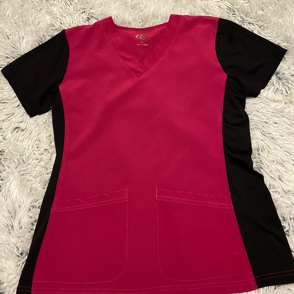 GT scrub top - Picture 1 of 2